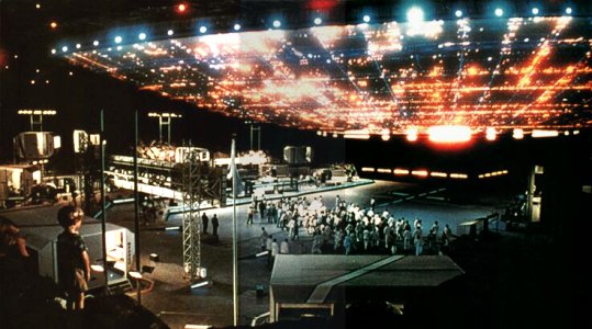 Aliens arrive in 'Close Encounters of the Third Kind'